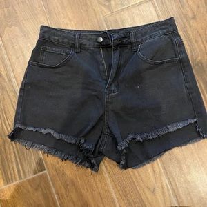 black shein shorts medium